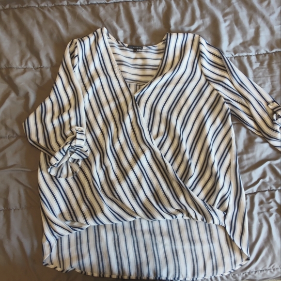 Dress shirt - Picture 1 of 2